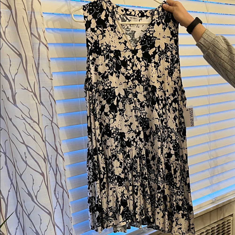 Nine West Black and Cream Floral Mini Dress